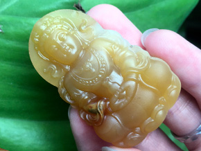 瑪瑙石雕刻用全自動(dòng)玉石雕刻機(jī)加工效果